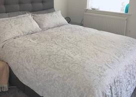 Studio Self contained flat free Parking 2