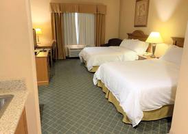 Holiday Inn Express & Suites ALICE by IHG 3
