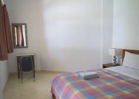 Amed Sari Beach Guesthouse 4