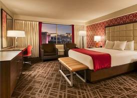 Horseshoe Las Vegas by Suiteness 4