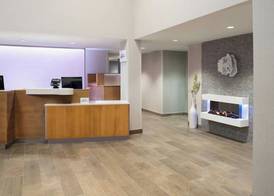 Fairfield Inn & Suites by Marriott Cape Cod Hyannis 2