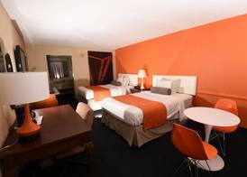 Howard Johnson Hotel & Conference Center by Wyndham Salem 5