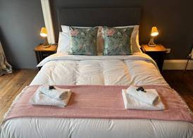 Regal Rooms 4