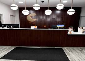 Comfort Inn & Suites Harvey - Chicago Southland 3