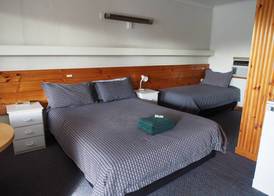 Majestic Motel 2