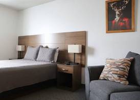 Piper's Inn 5