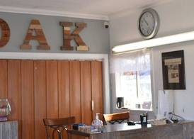 The Oak Motel 4
