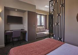 M Suite Hotel 4