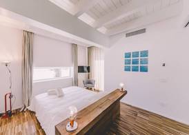 Suite 10 Home Design & Spa 4