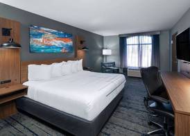 La Quinta Inn & Suites by Wyndham-Albany GA 5
