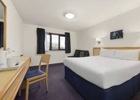 Days Inn by Wyndham Bridgend Cardiff M4 5