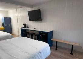 HomeField Inn 3