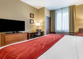 Comfort Inn & Suites Near Mt Rushmore 5