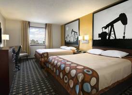 Super 8 by Wyndham Fox Creek 5