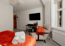 Kensington House Hotel 4