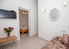 Lowell Hotel 2