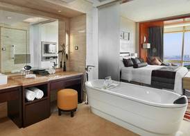 InterContinental Hotels HANGZHOU ICC by IHG 4