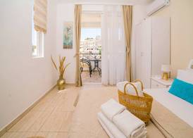 Deluxe Studio Apartment with Sea view 5