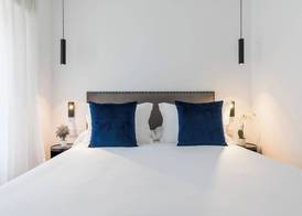 Feelathome Waldorf Suites Apartments 3