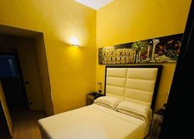 LHP Suite Roma Piazza di Spagna 3
