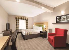Country Inn & Suites by Radisson, Griffin, GA 4