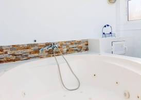 Hostal Boutique Luna de Nerja OLIVE OIL FREE DEGUSTATION & SALE 2