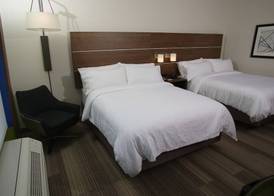 Holiday Inn Express & Suites LINCOLN AIRPORT by IHG 5