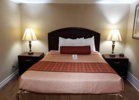 Rodeway Inn 4