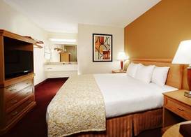 Whispering Hills Inn 4