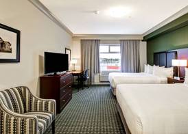 Chateau Nova Yellowknife 5