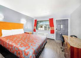 Executive Inn of Hondo 3