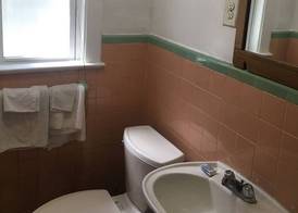 Shelton Motel 5