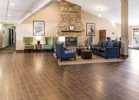 Comfort Inn Waukesha - Milwaukee West 2