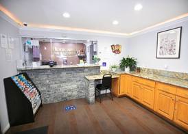 Rodeway Inn & Suites Bellflower 5