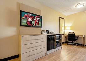Red Roof Inn PLUS+ West Palm Beach 4