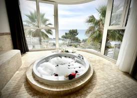 Azure Palm Resort 4