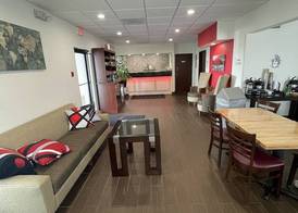 Ramada by Wyndham Effingham 3