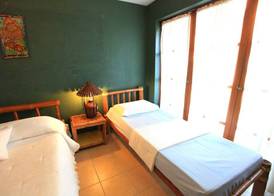 Hannah Hotel 4