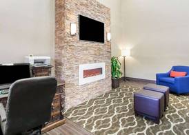 Comfort Inn at Royal Blue 4