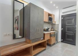 Dandelion Suites 4