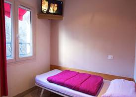 Bastille Hostel 5