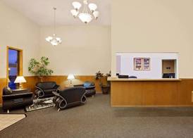 Super 8 by Wyndham Fayetteville 4