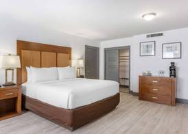 Best Western Plus El Paso Airport Hotel & Conference Center 4