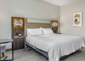 Holiday Inn Express & Suites DRY RIDGE by IHG 5