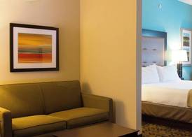 Holiday Inn Express & Suites CLEVELAND NORTHWEST by IHG 5