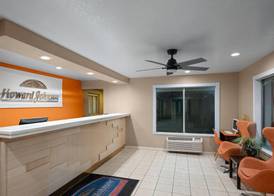Howard Johnson by Wyndham Modesto Ceres 3