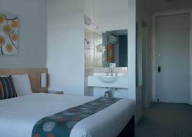 Markets Hotel 2