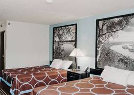 Wrangler Hotel Morris 5