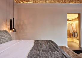 Incognito Beach Villa Santorini 2