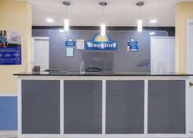 Days Inn by Wyndham Barnwell 3